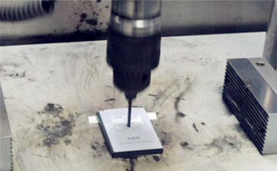 锂离子电池针刺实验实时观测