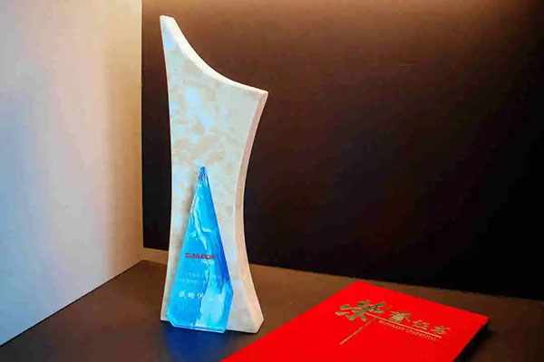 欣战略 共发展丨赢合科技再获欣旺达“战略供应商”奖