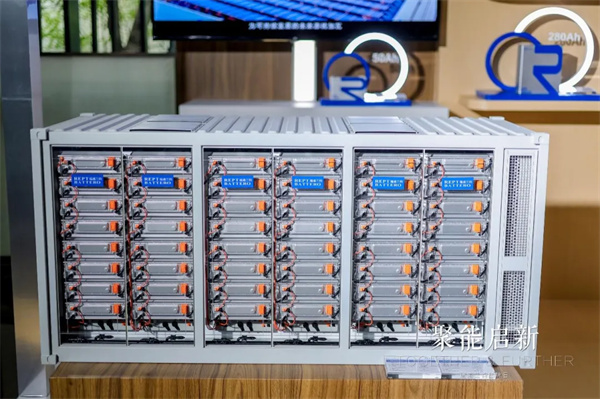 瑞浦兰钧发布固液混合电池等多款新品