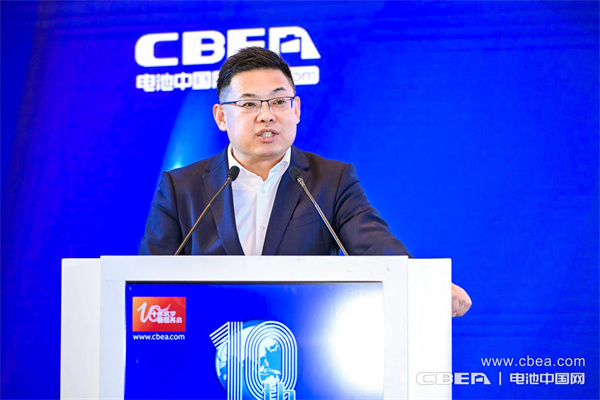 蜂巢能源杨红新主旨发言：固态电池规模化量产路径前瞻