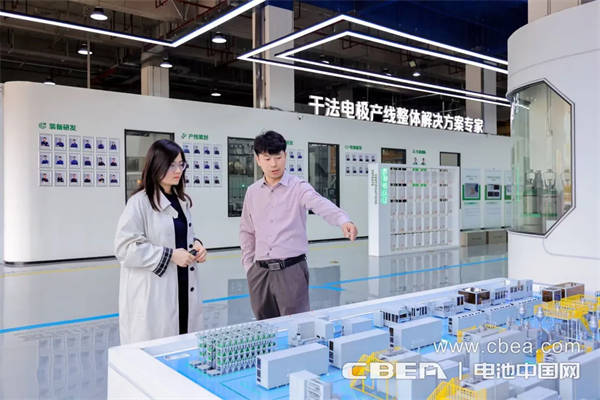 对话高能数造CTO杨康：固态电池干法量产卡在哪？工艺与装备必须深度协同