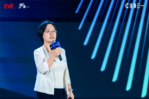 亿纬锂能刘金成：1000亿不是终点，而是一个新的开始