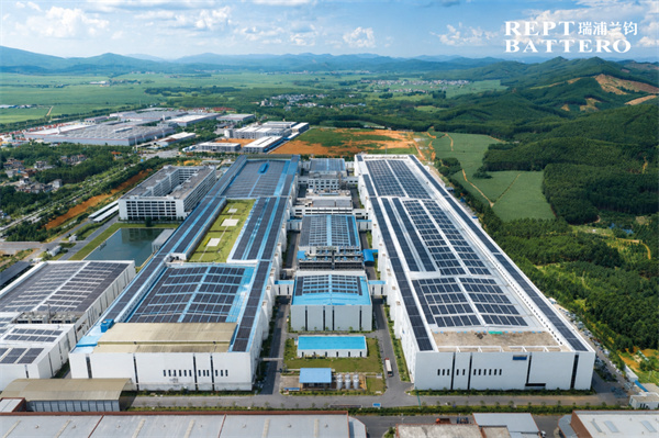 瑞浦兰钧柳州基地获TÜV莱茵Ⅰ型四星零碳工厂认证,摘得集团首张“零碳名片” 瑞浦兰钧柳州基地获TÜV莱茵Ⅰ型四星零碳工厂认证,摘得集团首张“零碳名片”